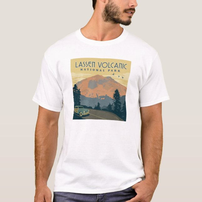 Nationalparken Lassen Volcanic | Väg Resa T Shirt (Framsida)