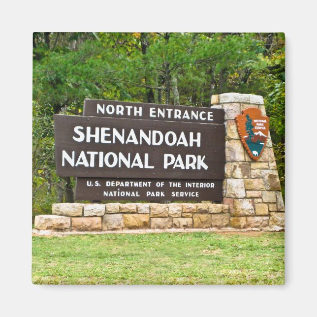 Nationalparken Shenandoah North Entrance Sign Magnet (Framsidan)