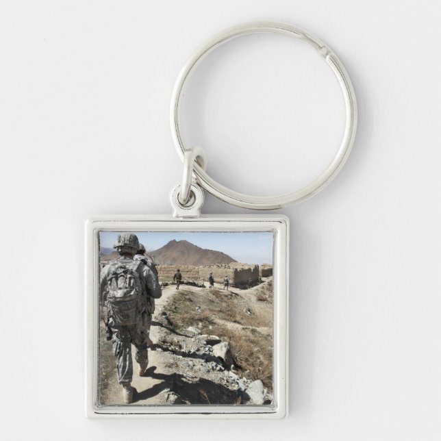 Nationella afghanska armén och amerikanska soldate fyrkantig silverfärgad nyckelring (Framsidan)
