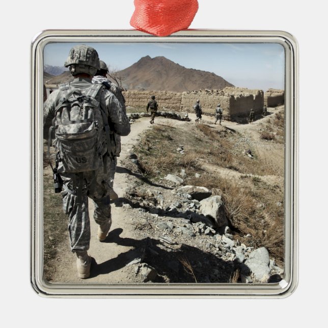 Nationella afghanska armén och amerikanska soldate julgransprydnad metall (Framsidan)