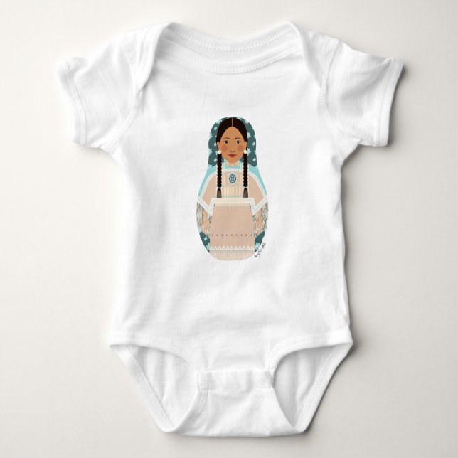 Native American Matryoshka Baby Bodykostym T Shirt (Framsida)