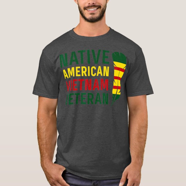 Native American Vietnam Veteran T Shirt (Framsida)