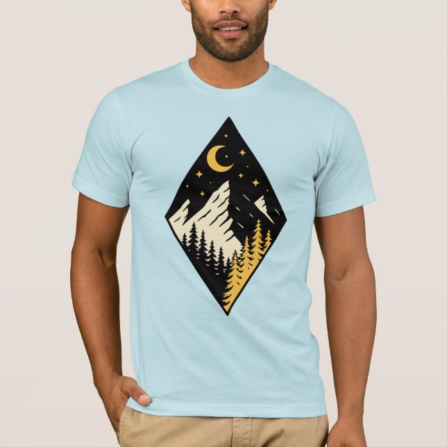 Natt Berg Tallträd Konst T Shirt (Framsida)