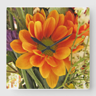 Nätt blomma fyrkantig klocka