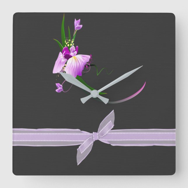 Nätt elegant purpurfärgad Blomma-Svart bakgrund Fyrkantig Klocka (Framsida)