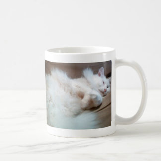 Nätt kattunge kaffemugg