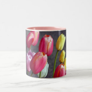 Nätt mugg för vårtulpankaffe