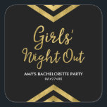 Natt ut i Modern Faux Guld Chevron Girls Fyrkantigt Klistermärke<br><div class="desc">Den här elegantens kvadratiska dekal har en chic geometrisk schevron och ord "Girls's'Natt Out" i faux guld mot en svart bakgrund. Det är underbart för en bachelorettfest firande. Kolla in matchande inbjudningar och objekt här http://www.zazzle.com/collections/modern_faux_gold_chevron_celebration_collection-119531050277382712?rf=238364477188679314 Anpassa den med informationen genom att ersätta platshållartexten. Om du vill ha fler alternativ klickar...</div>