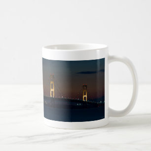 Natt vid Mackinac Bridge Coffee Mugg