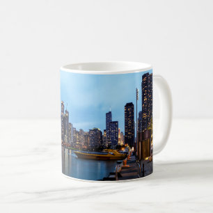 Natt vid marinpiren kaffemugg