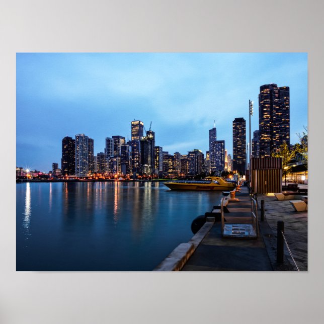 Natt vid marinpiren poster (Framsidan)