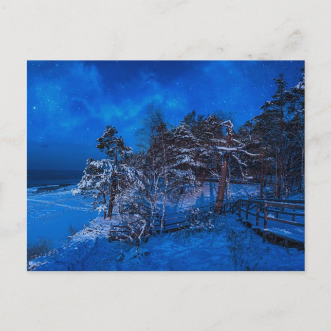 Natt vinterplats med snö täckt gräs vykort (Framsida)