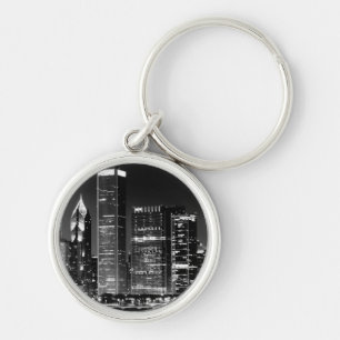 Natten beskådar av Chicago berömda cityscape Rund Silverfärgad Nyckelring