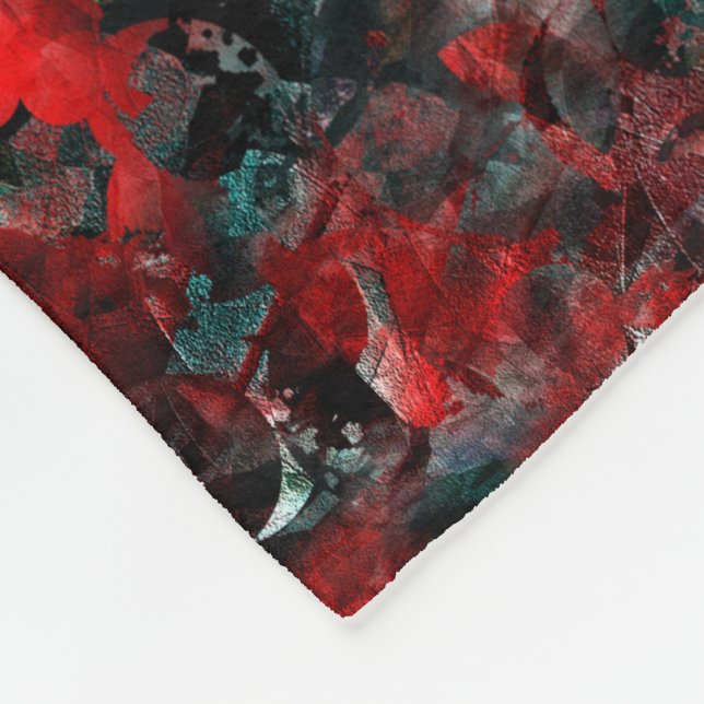 Natten med uselt rödaktigt löv fallit på aska fleecefilt (Hörn)