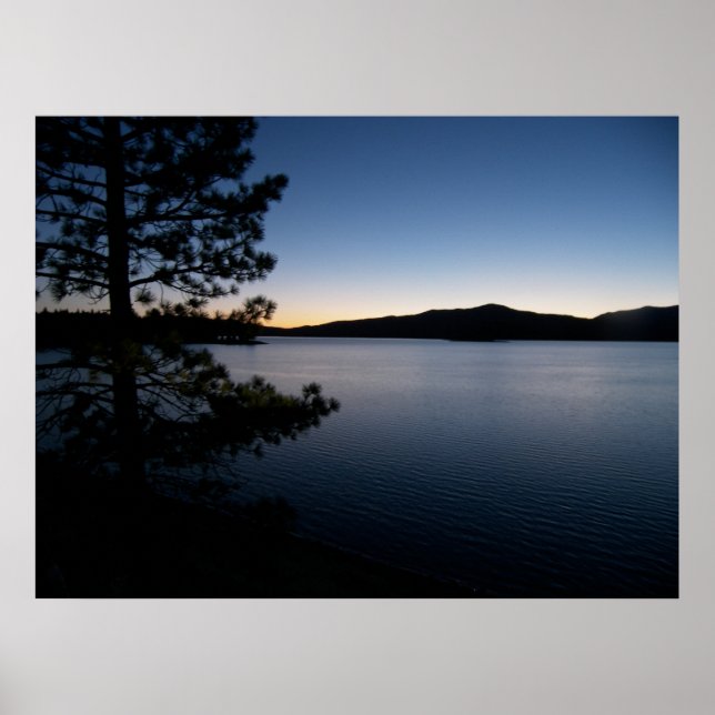 Natten vid sjö poster (Framsidan)