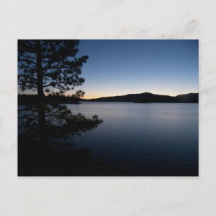 Natten vid sjö vykort