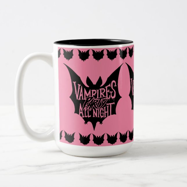 Nattlig Glädje: Vampyrens Halloween-fest Två-Tonad Mugg (Vänster)