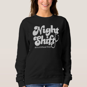 Nattskift med annan ras Stethoscope Nurse RN T Shirt