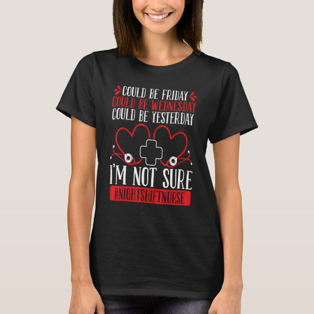 Nattskift Nurse-avskrivning RN CNA Nursing Esse T Shirt (Framsida)