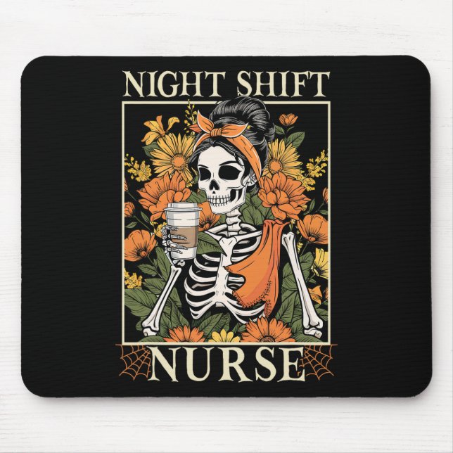 Nattskift Nurse Skeleton Halloween Rn Nurses Wom Musmatta (Framsidan)