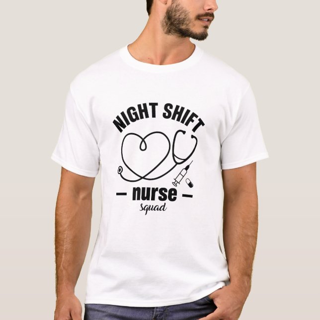 Nattskift Nurse Squad - RN CNA LPN Nurse Kärlek T Shirt (Framsida)