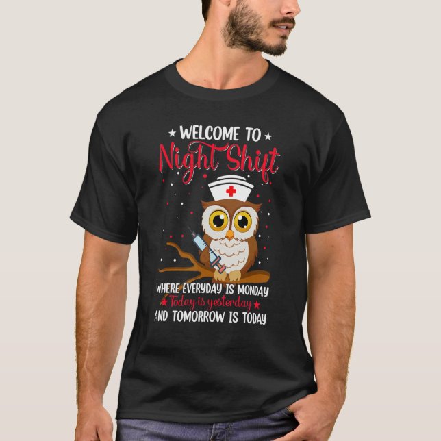 Nattskift Nurse Uggla Nursing RN LPN KNA Kvinnor T Shirt (Framsida)