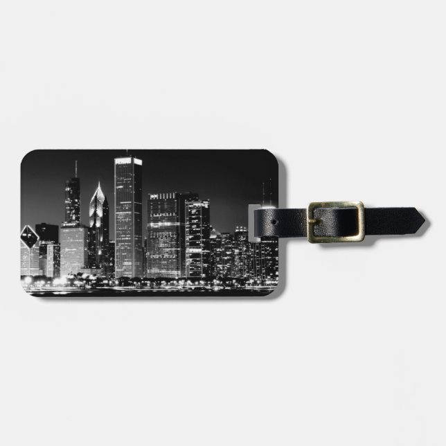 Nattvy av Chicago's berömd cityscape Bagagebricka (Horisontell Framsida)