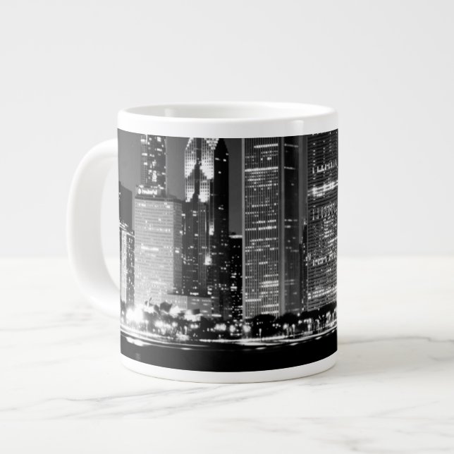 Nattvy av Chicago's berömd cityscape Jumbo Mugg (Framsida vänster)