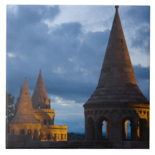 Nattvy av Fisherman's Bastion, Castle Hil Kakelplatta