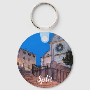 Nattvy över trappor och kyrka i Split, Kroatien Nyckelring