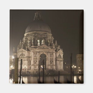 Nattvy över vatten över San Giorgio Maggiore Magnet
