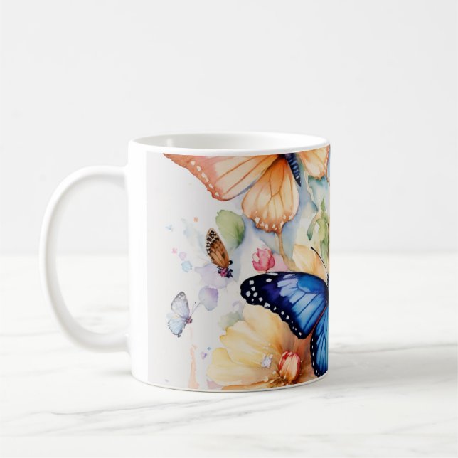 Naturens harmoni: Butterfly & Blommigt T-Shirt Col Kaffemugg (Vänster)