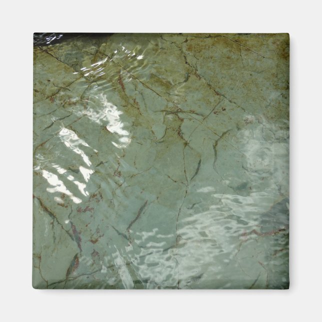 Naturfoto i Vatten-täckt Sten Magnet (Framsidan)