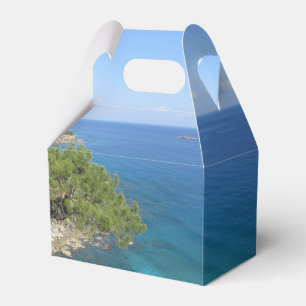 Naturfotografi av Medelhavsberget och havet Presentaskar