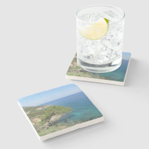 Naturfotografi för Medelhavsberget och havet Stenunderlägg