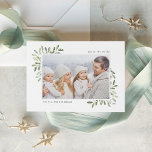 Naturligt Glatt | Foto för vattenfärg i Elegant Julkort<br><div class="desc">Det här enkla och elegant naturinspirerade helgdag har ett vågrät- eller landskapsinriktat foto som läggs till i hörnen med skarpa sprickor av ljusblå vattenfärgsblad. Anpassa med anpassningsbarna hälsning (visas med "Joy to the World"),  året och din familj namn i modern skrift. En botanisk elegant för julen 2021 hälsning.</div>