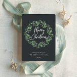Naturligt Glatt | Vattenfärgad vattenkrans God jul Julkort<br><div class="desc">Skicka semesterhälsningar till vänner och familj i chic stil med våra eleganter. En grå andedräkt av djupfärgade vattenfärgade mistletoe ramar i hälsning "god jul" i handskriven typografi,  med ditt anpassningsbar-meddelande,  namn och året därunder,  på en mjuk svart bakgrund. En enkel och elegant icke-fotodesign i festive,  Natural färg.</div>