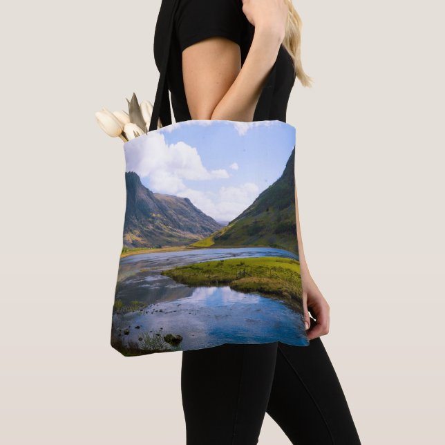 naturvy,berg tygkasse (Närbild)