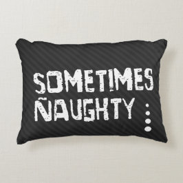 Naughty and Nice jul Typography Reversible Prydnadskudde