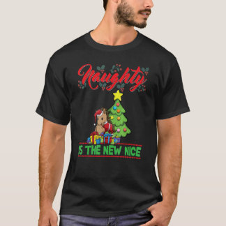 Naughty är den nya jultomten i Nice Julafton_12 T Shirt