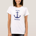 Nautical Anchor Bride Bachelorette Party T Shirt<br><div class="desc">Bron kommer att kärlek den här kustens matade personlig nautisk T-skjorta med ord "Bride" skriven ovanför ankaret och hennes namn nedanför det. Den här konstruktionen har en detaljerad teckning av ett blått ankare för flotta med rep. Roligt för din bachelorette-fest.</div>