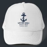 Nautical Anchor Family Boat Resa marinblå Anpassni Keps<br><div class="desc">Lägg till din familj namn, tillfälle och datum genom att klicka på knappen "Anpassa" ovan. Sätt fart i stil med vår anpassningsbar nautisk Truckerkeps för båtsvag, den ultimata följaren för ditt maritima äventyr. Den här Truckerkepsen skryter med en söt design som inspirerats av havets underverk och som innehåller klassiska marina...</div>