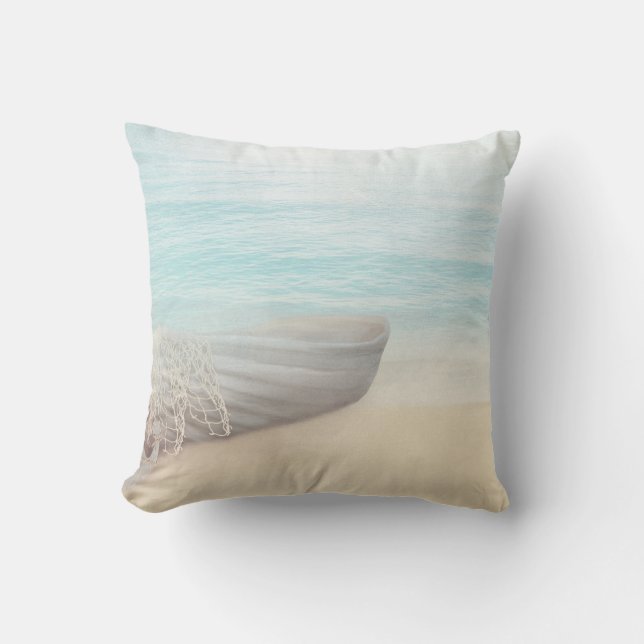 Nautical Beach Scene med Rowboat & Fishing Net Kudde (Framsida)