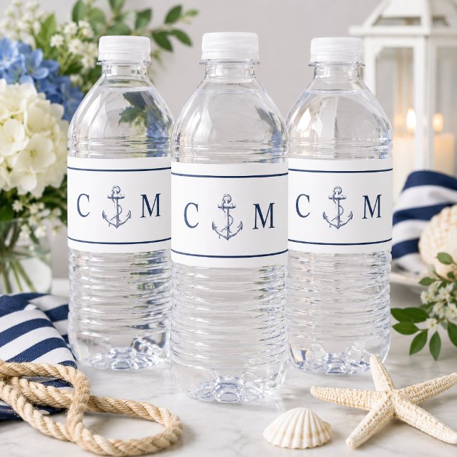 Nautical Blue Anchor Bröllopsdekor Vattenflaska Etikett (This navy blue anchor wedding water bottle labels in a classic nautical style.
)