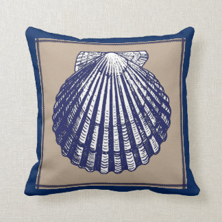 Nautical Blue and Sand Scallop Snäcka Pillow Kudde