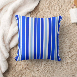 Nautical Blue and White Stripe Kudde