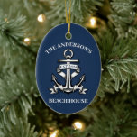 Nautical Boat Beach House Anchor Family Namn Est Julgransprydnad Keramik<br><div class="desc">Fira din livsstil i havet med vår Nautical Boat Beach House Anchor Family Namn Est Ceramic Ornament. Den här vackert utformade prydnadsformen har en charmerande ankardesign, perfekt för strandhusdekoration och nautiska teman. Anpassa den med din familj namn och fastställa ett datum för att skapa en unik keepy som ger dig...</div>
