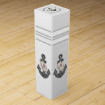 Nautical Bröllop Blommigt Anchor Silver Grått Presentask För Vinflaska<br><div class="desc">Nautical Monogrammed Silver Grått Blommigt Anchor Beach Wedding Favor Box</div>