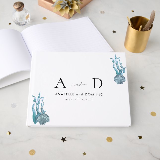 Nautical Coastal Blue Seashell Bröllop Monogram Gästböcker (Framsida Öppen)