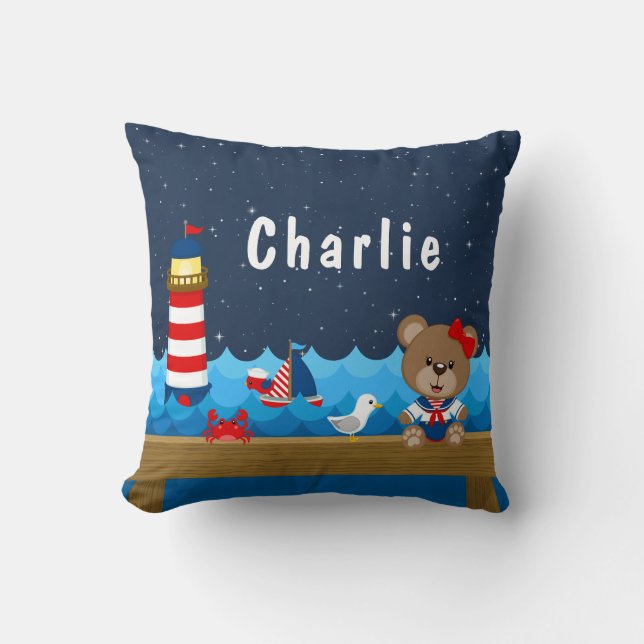 Nautical Girl Bear Red and Navy Kudde (Framsida)